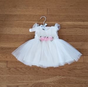 3 months elegant white dress for a special occasio
